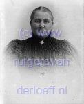 Gezelina Margaretha van der Loeff (1843-1909). Glasnegatief.