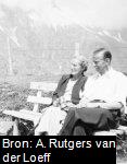 Margaretha Jacoba Vos (1878-1973) en Michael Rutgers van der Loeff (1905-1982). Uit een foto album van Anna Rutgers van der Loeff (1902-1978).