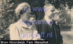 Huwelijk van Elisabeth Leupen (1909-2009) en Herbert Johannes Siegfried Elink Schuurman (1910-1979), 7 Augustus 1941.